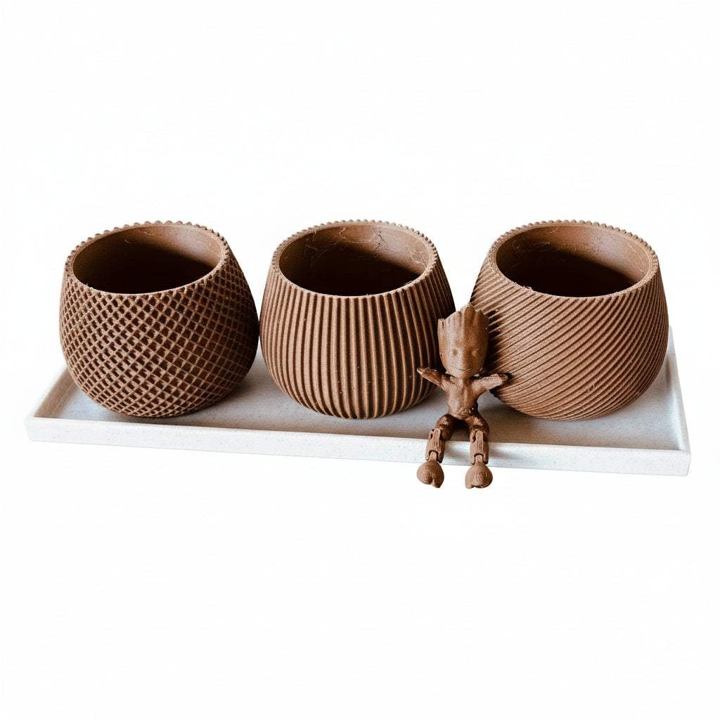 3D printed woodlook planters on a tray 